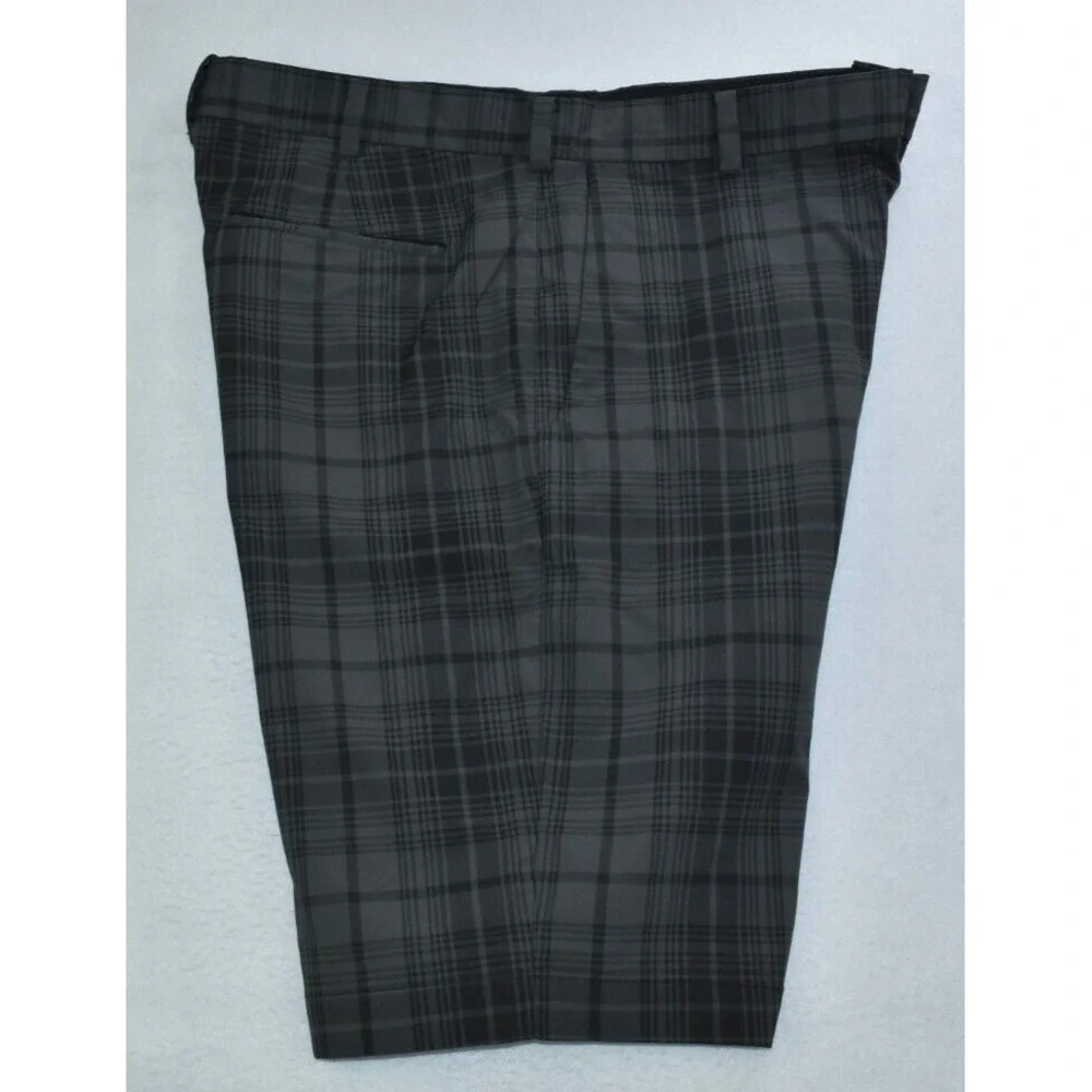 Nike Golf Tour Performance Mens Shorts Size 35 Gray/Black Plaid Chino Flat Front